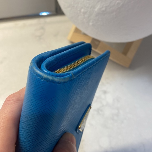 PRADA Wallet with Chain - Picture 12 of 15